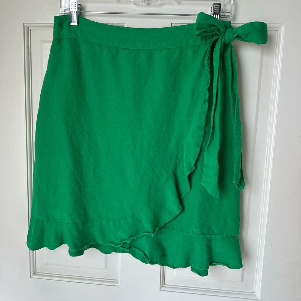 LOFT Green Linen Blend Wrap Skirt Ruffle Hem Tie Waist Women’s Size 6